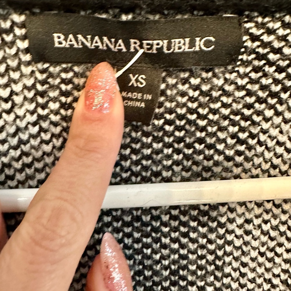 Banana Republic Black and White Striped Cardigan XS - Picture 3 of 6